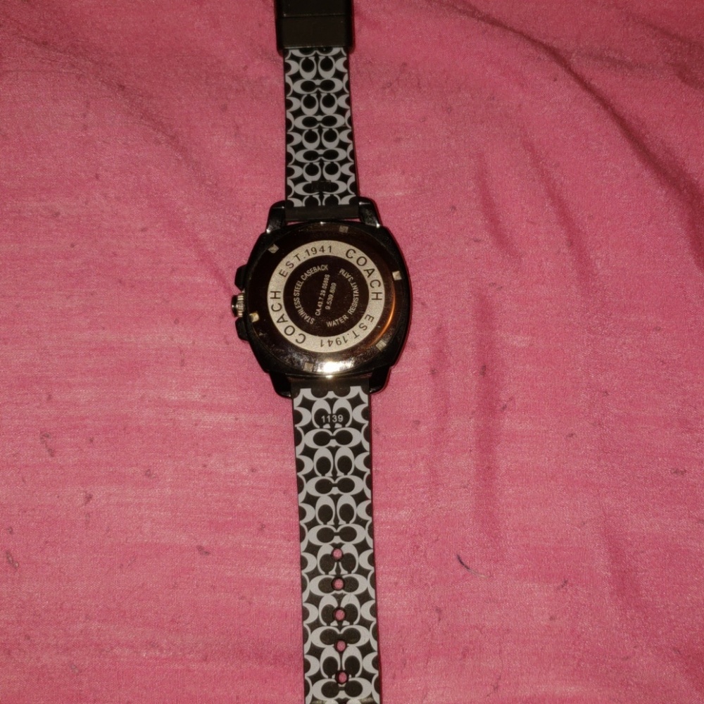 Watch - Picture 3 of 3